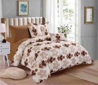 طقم مفارش سرير بتصميم القلوب والزهور - 8 قطع