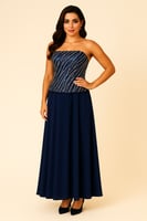 فستان سهرة أنيق بتصميم عصري بلا أكتاف