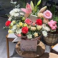 عقد تيد بيكر مع بكج افنون المميز