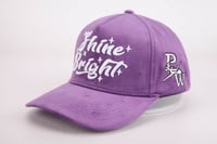 قبعة Shine Bright البنفسجية