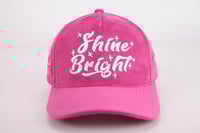 قبعة Shine Bright الوردية