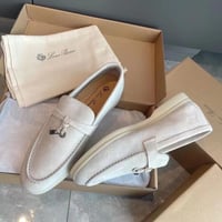 Loro piana summer walk