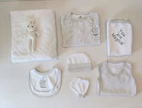 طقم مولود حديث الولاده بناتي 8 قطع