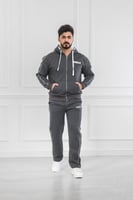 طقم رجالي شتوي دبل كاب وقبعة وخطوط على الجوانب