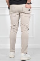 بنطلون رياضه كارجو مزود بجيوب - بنطلون رياضة كارجو...