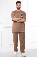 طقم رجالي صيفي كاجوال اوفر سايز بنطال طويل بخطوط ع...