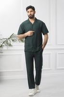 طقم رجالي بحري طويل سادة بأكمام متوسطة الطول مطوية