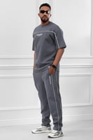 طقم رجالي صيفي كاجوال اوفر سايز مكون من تيشرت و بن...