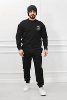 طقم رجالي شتوي كاجوال أرجل ضيقه وياقة مدورة مغلقة