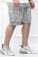 شورت رجالي مزود بجيوب