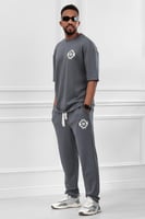 طقم رجالي صيفي كاجوال اوفر سايز مكون من تيشرت و بن...