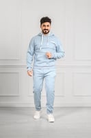 طقم رجالي شتوي دبل كاب فرو وطبعة كتابة كبيرة على ظ...