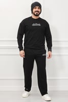 طقم رجالي شتوي كاجوال مزود بطبعة وبنطال واسع