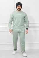 طقم رجالي شتوي كاجوال مزود بطبعة وبنطال واسع