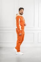 طقم رجالي شتوي دبل كاب بقبعة وطبعة على الصدر كتابة...