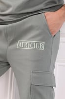 طقم رجالي أوفر سايز نص كم بجيب جانبيه