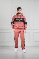 طقم رجالي شتوي دبل كاب بلونين وطباعة على الصدر