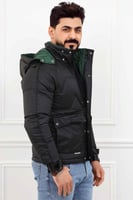 جاكيت رجالي شتوي مع غطاء رأس وأزرار إغلاق معدنية