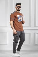 طقم رجالي صيفي كاجوال اوفر سايز بتيشرت بطباعة حرف...