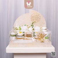 صندوق المهر المقوس البيج مع كتابة الاسماء بأكليريك...