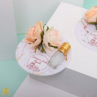 توزيعات 6 عطر مسك مع القاعدة والثيم