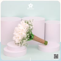 مسكة عروس ورد صناعي M1245