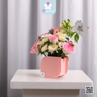 باقة ورد طبيعي بقاعدة اكليرك NF083