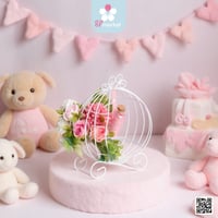 مجسم معدن مع الورد الصناعي والانبولة S184