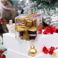 بوكس أكرليك شفاف مع شوكلاته بلجكية وطباعة ثيم الـ...