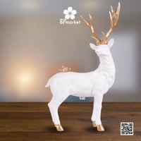 تحفة شكل غزال ابيض قائم