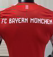 تيشيرت بايرن ميونيخ الاساسي نسخة الاعبين 2025-2026