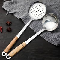 مغرفة من الفولاذ المقاوم للصدأ بمقبض خشبي فضي/بني