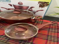 طقم قدور هوت شيف مكون من 5 قطع بطلاء جرانيت غير لا...