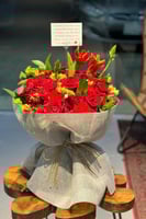 باقه الجوري والبيبي روز والتوليب