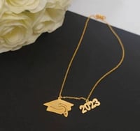 سلسال التخرج بالاسم حسب الطلب