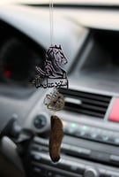 تعليقة رسمة الخيل