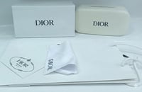 الملحقات الأصلية