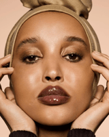 ملمع ومكبر شفاه جلوس بومب هيت من فنتي بيوتي - هوت...