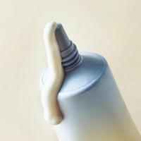 واقي شمس اكوا فريش بخلاصة الأرز وفيتامين ب5 بعامل...