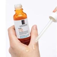 سيروم فيتامين سي 12 نقي من لاروش بوزيه - 30 مل