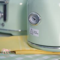 8888 غلاية ريترو معدنية بلون تيفاني مميز