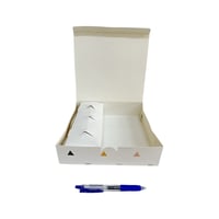 علب ورقيه بتقسيمات مختلفه مثلثات صغيره منقشه