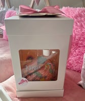 علب كيك ورق بنافذتين بعدة مقاسات