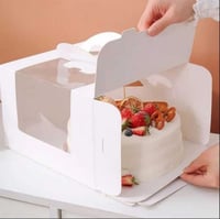 علب كيك ورق بمسكه