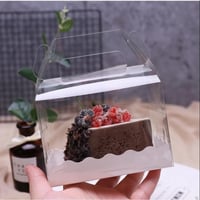 علب كيك شفافه بمسكة