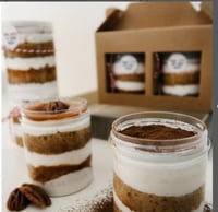 برطمان بلاستيك بمقاسات مختلفة