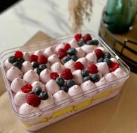 علب اكريلك للكيك