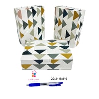 علب مقسم بنقشات مثلثة