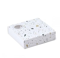 علب حلويات مقسم 9 بغطاء سحاب