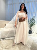 فستان أبيض ألبيت